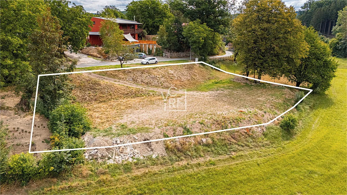 Prodej stavebního pozemku 1445 m²